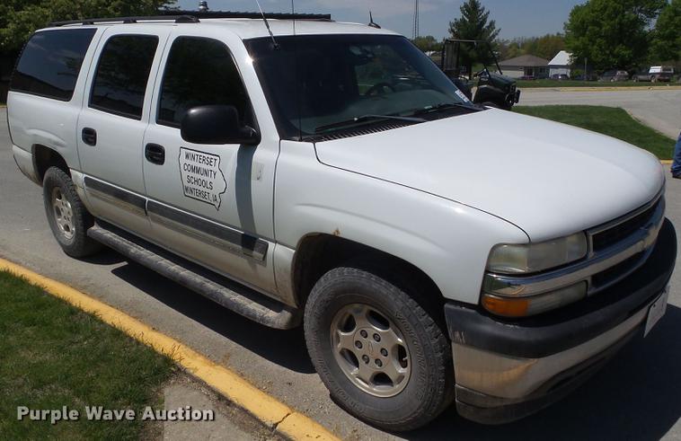 image for item DF0769 2005 Chevrolet Suburban 1500 SUV