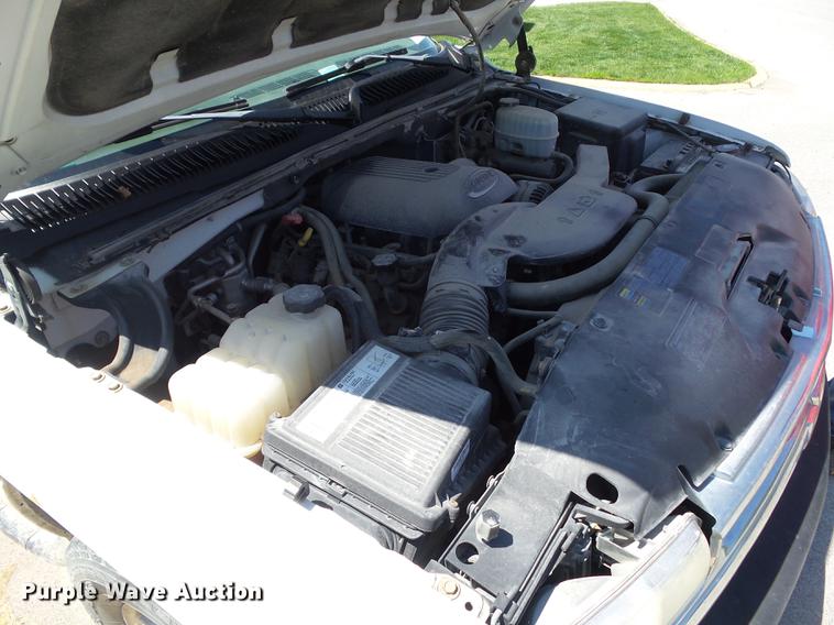 image for item DF0769 2005 Chevrolet Suburban 1500 SUV