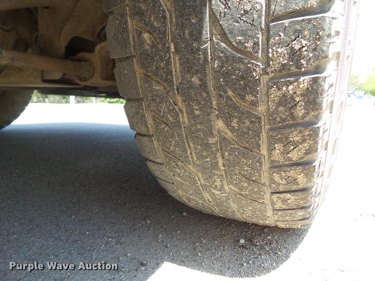 image for item DF0769 2005 Chevrolet Suburban 1500 SUV