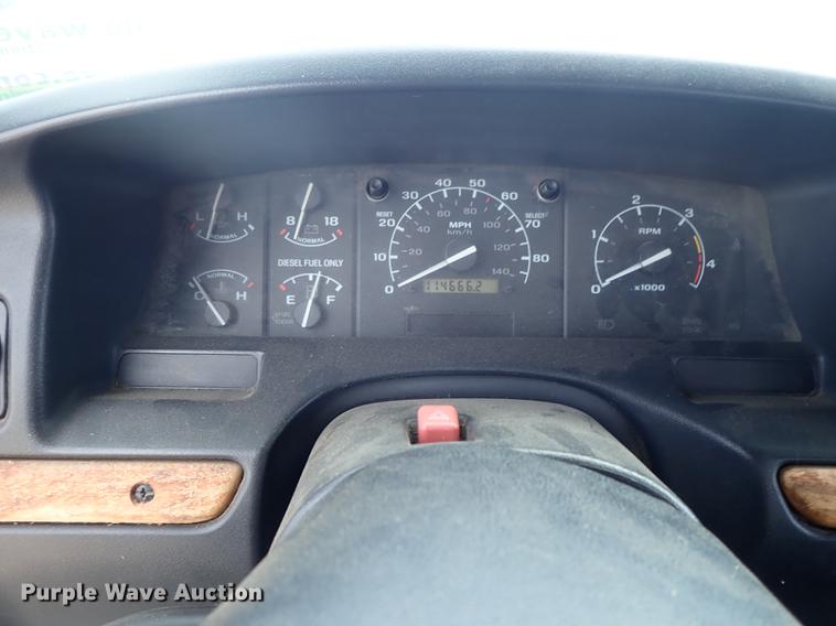 image for item DF1076 1993 Ford F350 Crew Cab pickup truck