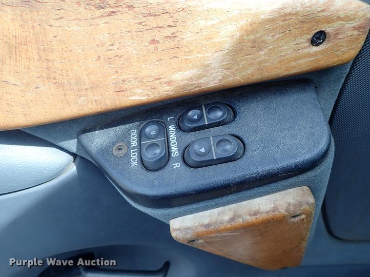 image for item DF1076 1993 Ford F350 Crew Cab pickup truck