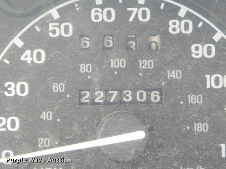 image for item DF1324 1997 Ford Explorer SUV