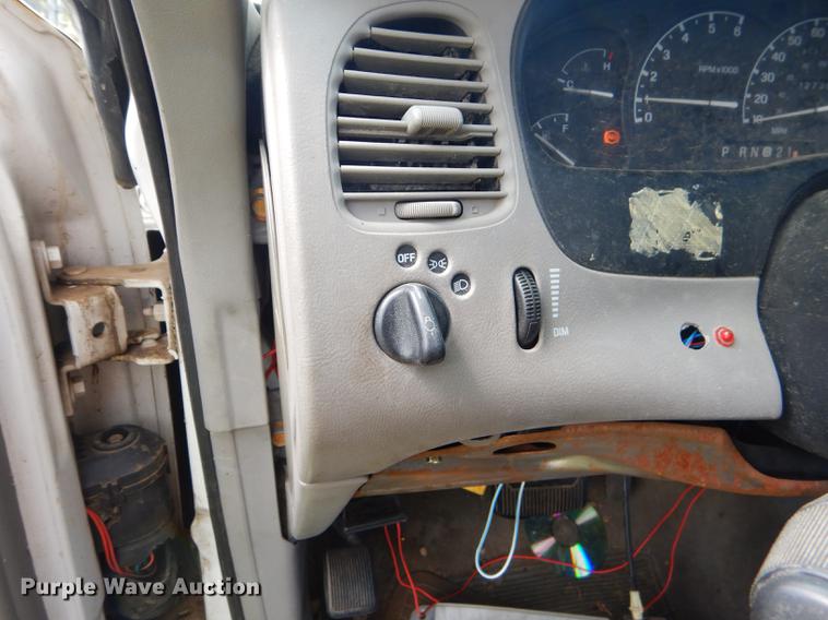 image for item DF1324 1997 Ford Explorer SUV