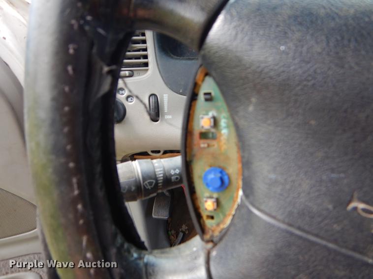 image for item DF1324 1997 Ford Explorer SUV