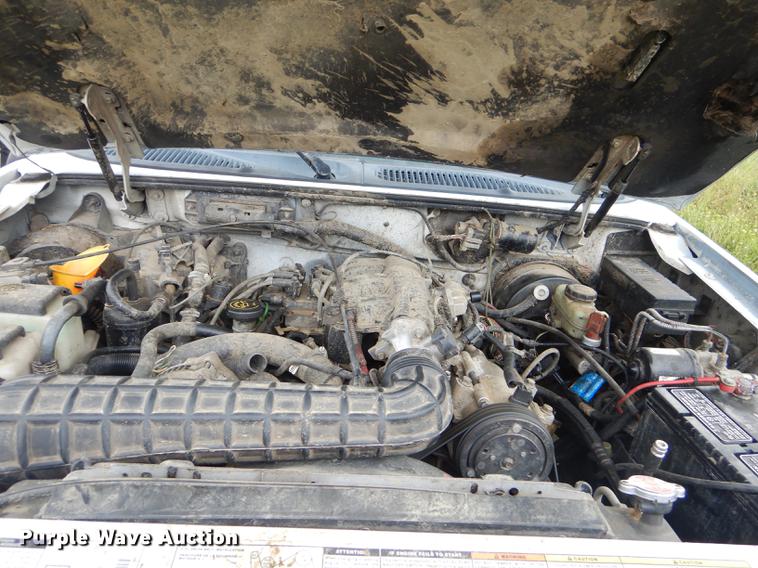 image for item DF1324 1997 Ford Explorer SUV