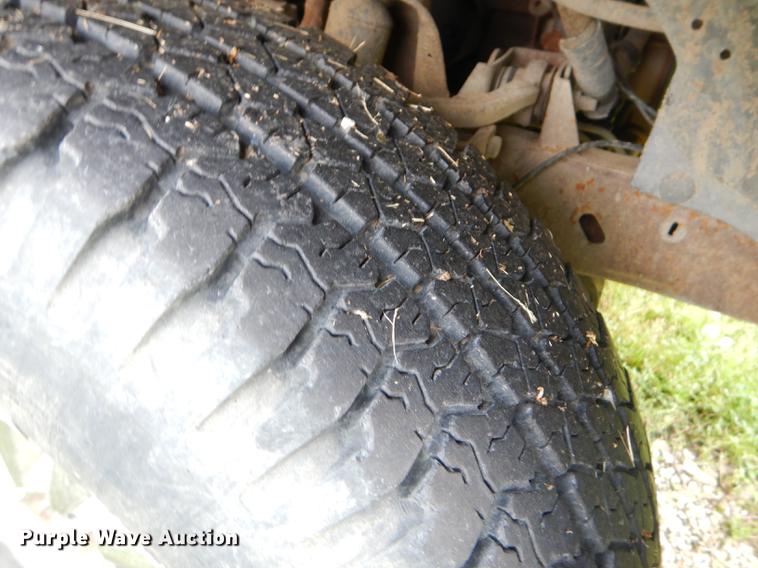 image for item DF1324 1997 Ford Explorer SUV