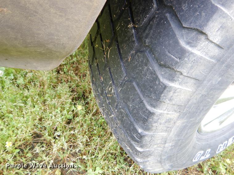 image for item DF1324 1997 Ford Explorer SUV