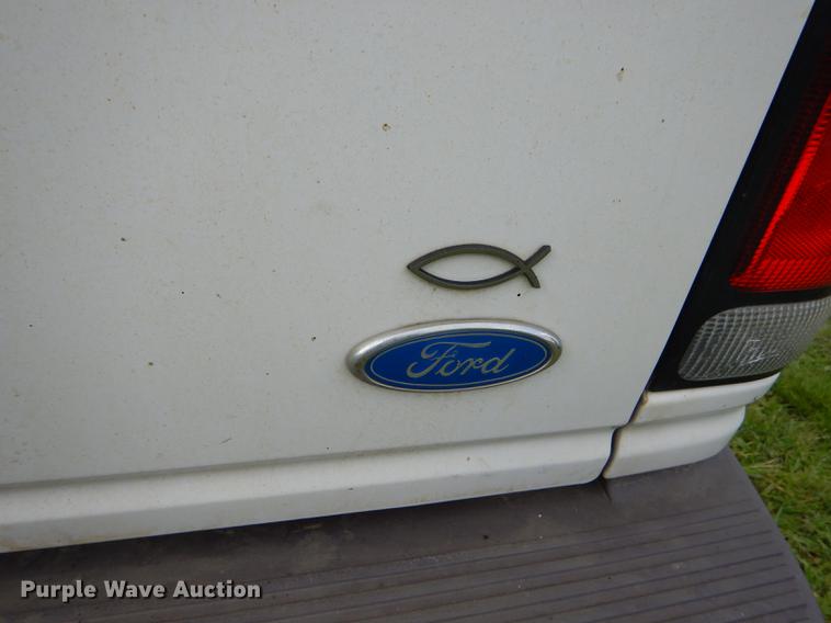 image for item DF1324 1997 Ford Explorer SUV