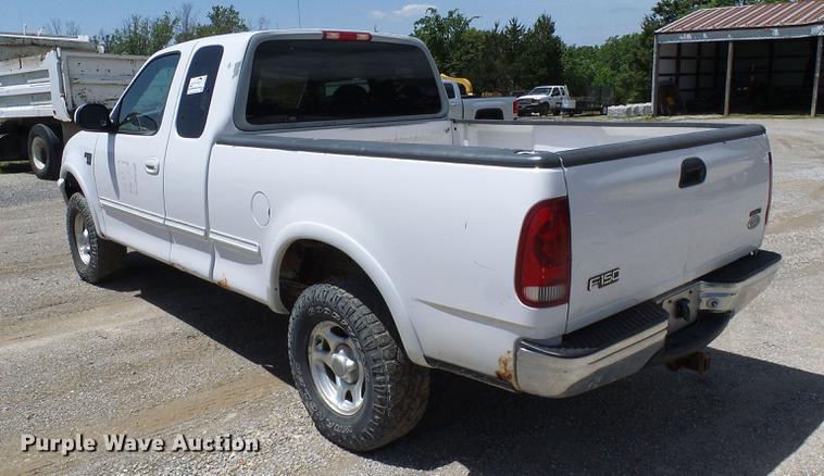 image for item DF7308 1998 Ford F150 SuperCab pickup truck