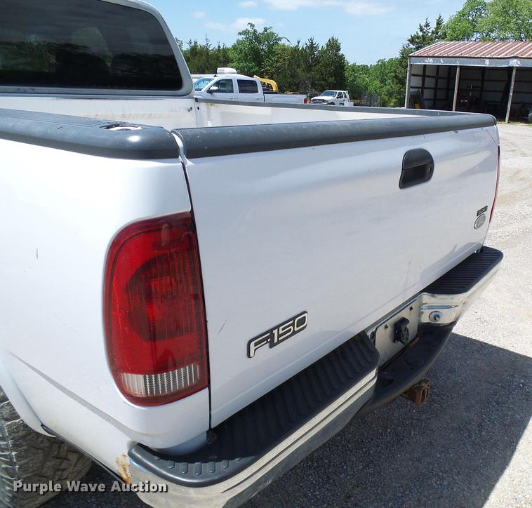 image for item DF7308 1998 Ford F150 SuperCab pickup truck