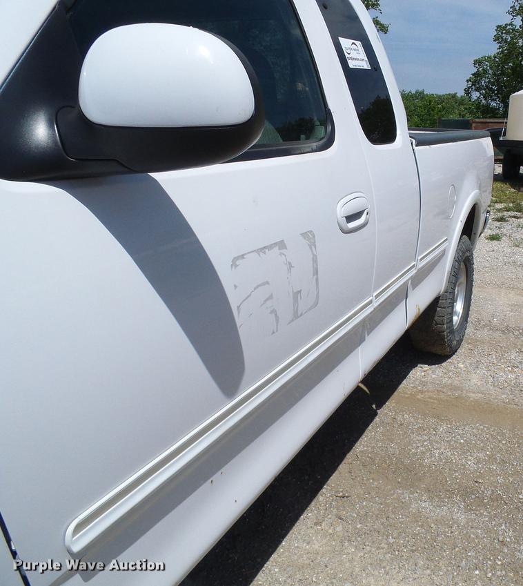 image for item DF7308 1998 Ford F150 SuperCab pickup truck