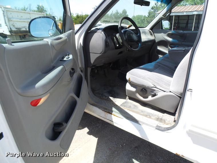 image for item DF7308 1998 Ford F150 SuperCab pickup truck