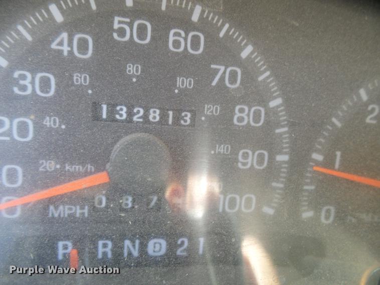 image for item DF7308 1998 Ford F150 SuperCab pickup truck