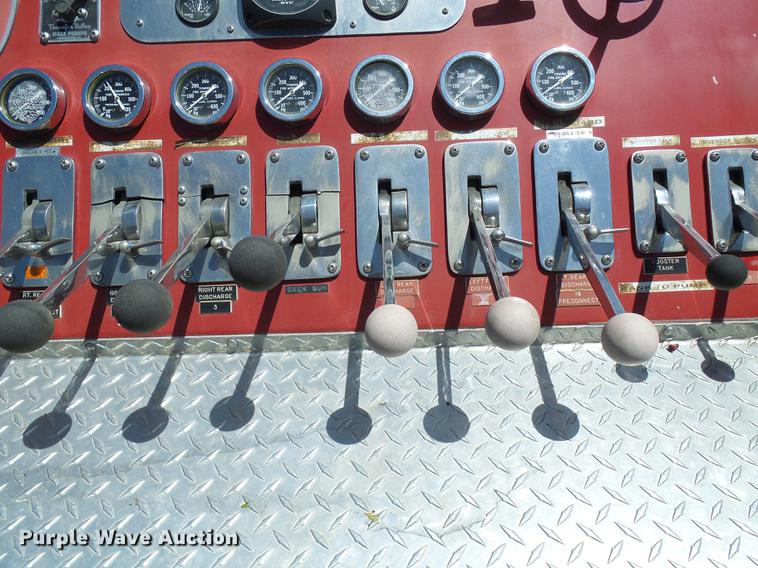 image for item DF7311 1995 Spartan DA405-2142 fire truck