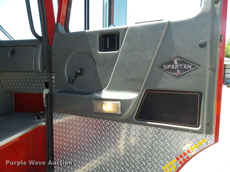 image for item DF7311 1995 Spartan DA405-2142 fire truck