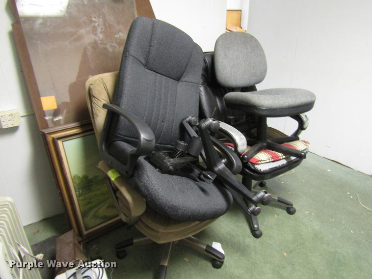 image for item DF8022 Office supplies and equipment