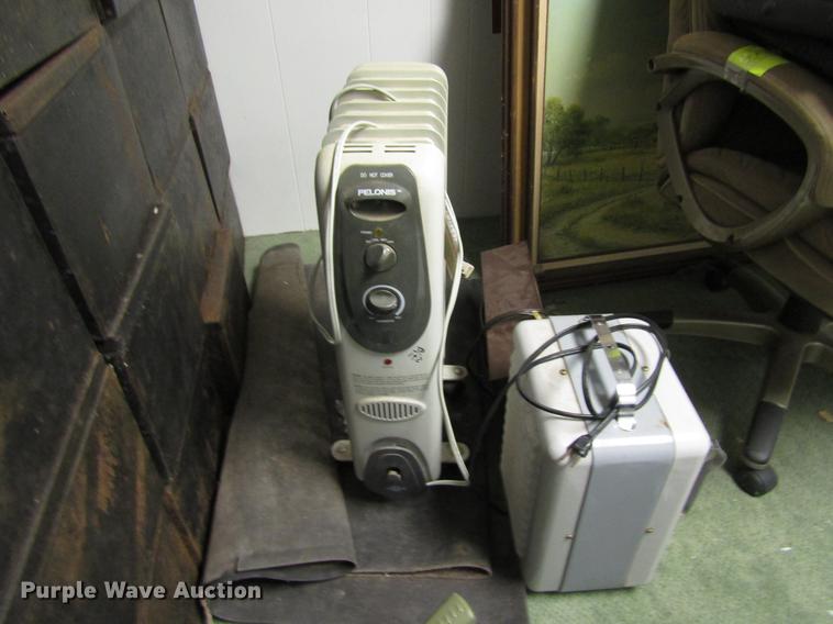 image for item DF8022 Office supplies and equipment