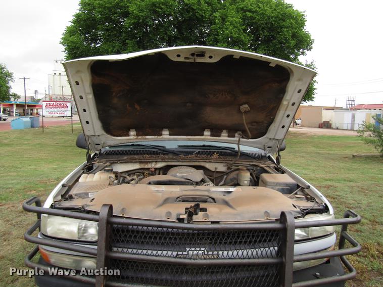 image for item DF8023 2001 Chevrolet Silverado 1500 Ext. Cab pickup truck