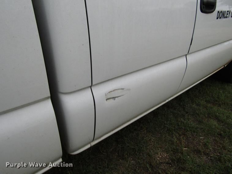 image for item DF8023 2001 Chevrolet Silverado 1500 Ext. Cab pickup truck