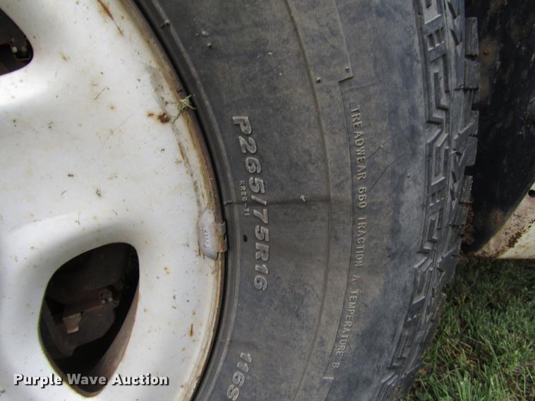 image for item DF8023 2001 Chevrolet Silverado 1500 Ext. Cab pickup truck