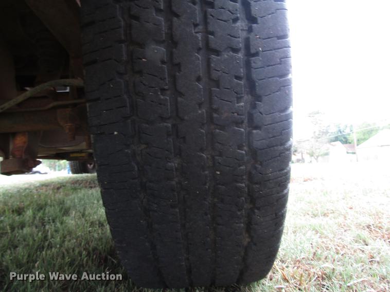 image for item DF8023 2001 Chevrolet Silverado 1500 Ext. Cab pickup truck