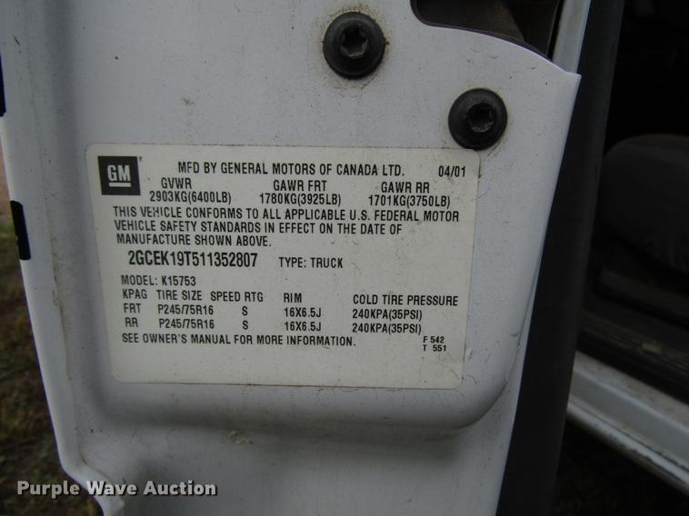 image for item DF8023 2001 Chevrolet Silverado 1500 Ext. Cab pickup truck