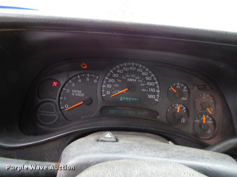 image for item DF8026 2005 Chevrolet Silverado 1500 Ext. Cab pickup truck