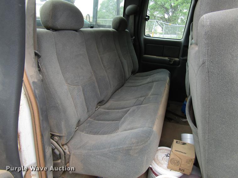 image for item DF8026 2005 Chevrolet Silverado 1500 Ext. Cab pickup truck