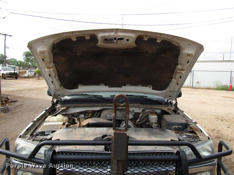 image for item DF8026 2005 Chevrolet Silverado 1500 Ext. Cab pickup truck