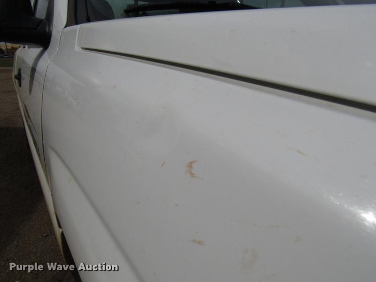 image for item DF8026 2005 Chevrolet Silverado 1500 Ext. Cab pickup truck