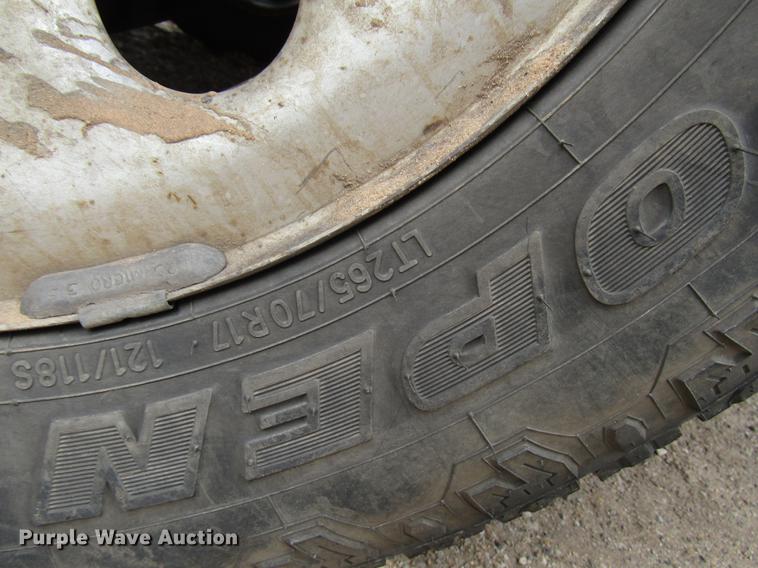 image for item DF8026 2005 Chevrolet Silverado 1500 Ext. Cab pickup truck