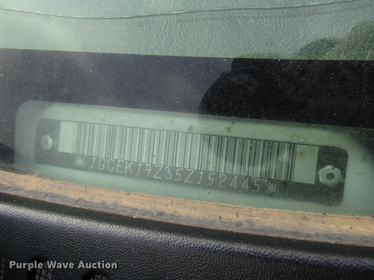 image for item DF8026 2005 Chevrolet Silverado 1500 Ext. Cab pickup truck