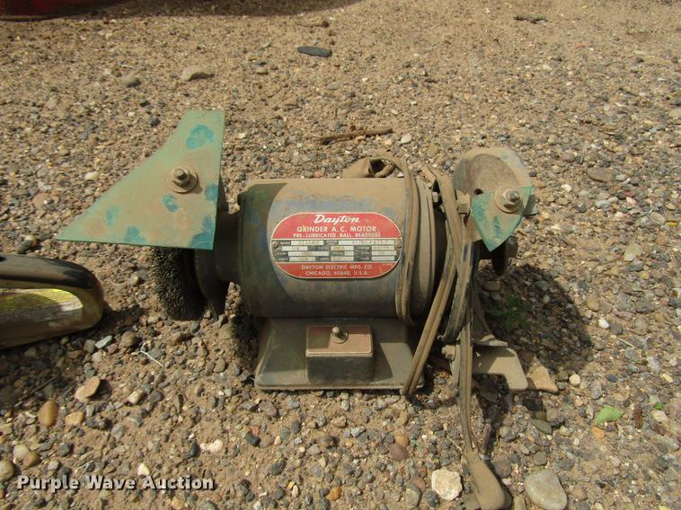 image for item DF8032 Tools