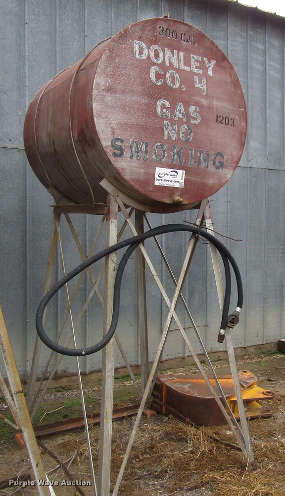 image for item DF8033 Fuel tank