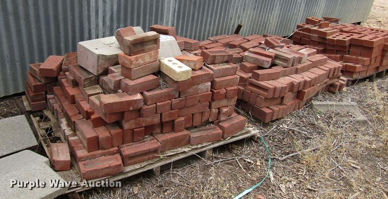 image for item DF8034 Red bricks
