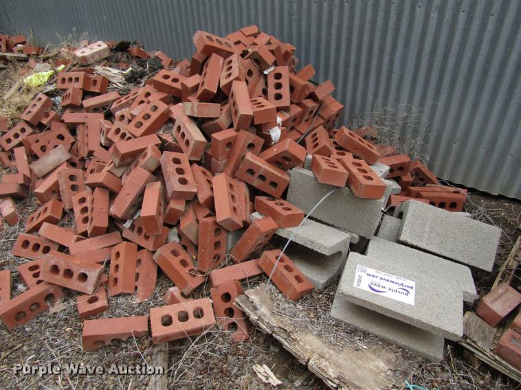image for item DF8035 Red bricks