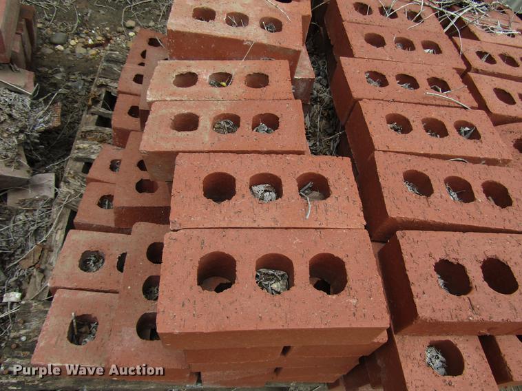image for item DF8035 Red bricks