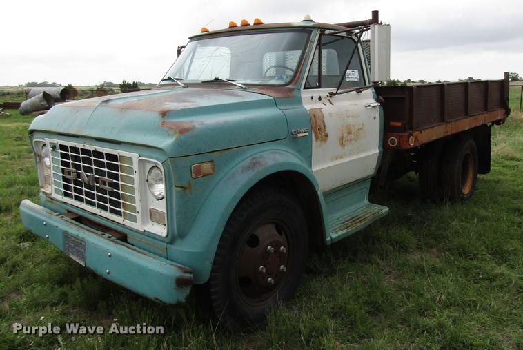 image for item DF8037 1970 GMC 5500 dump truck