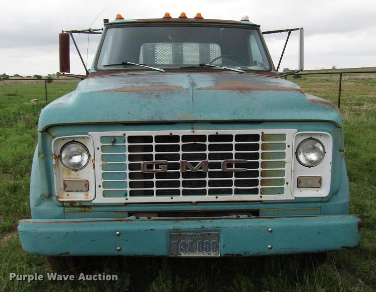 image for item DF8037 1970 GMC 5500 dump truck