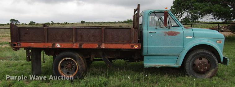 image for item DF8037 1970 GMC 5500 dump truck