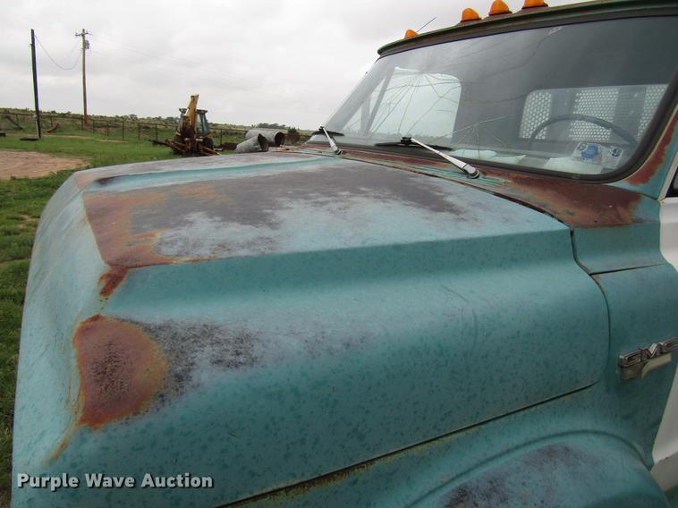 image for item DF8037 1970 GMC 5500 dump truck