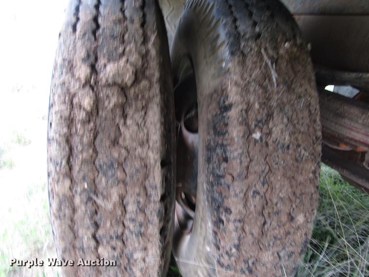 image for item DF8037 1970 GMC 5500 dump truck