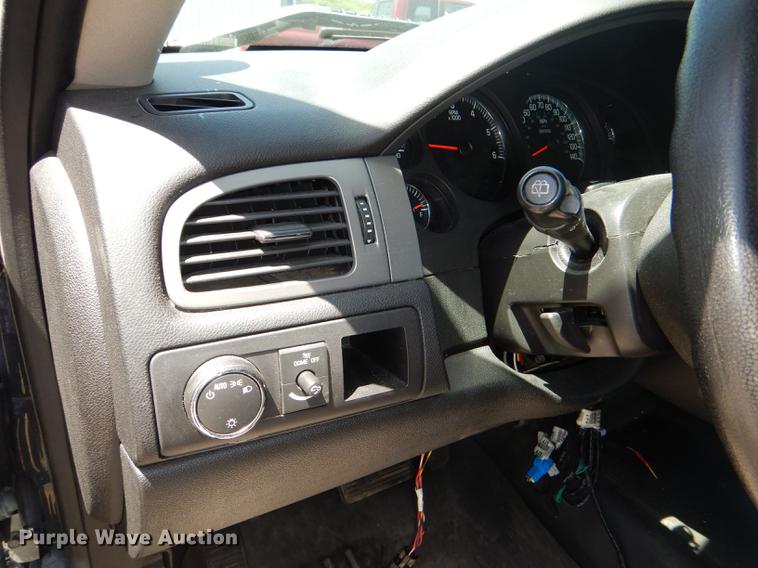 image for item DG1069 2013 Chevrolet Tahoe Police SUV