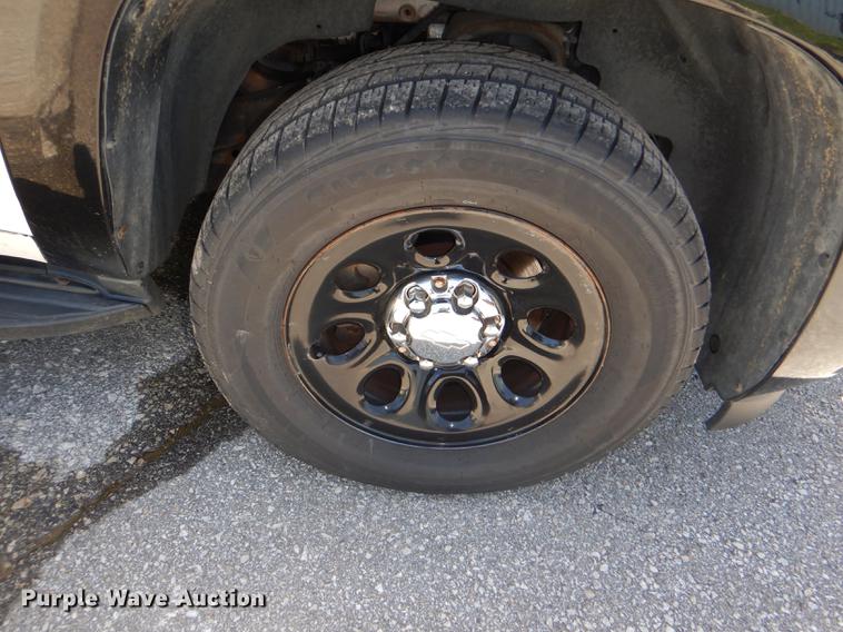 image for item DG1069 2013 Chevrolet Tahoe Police SUV