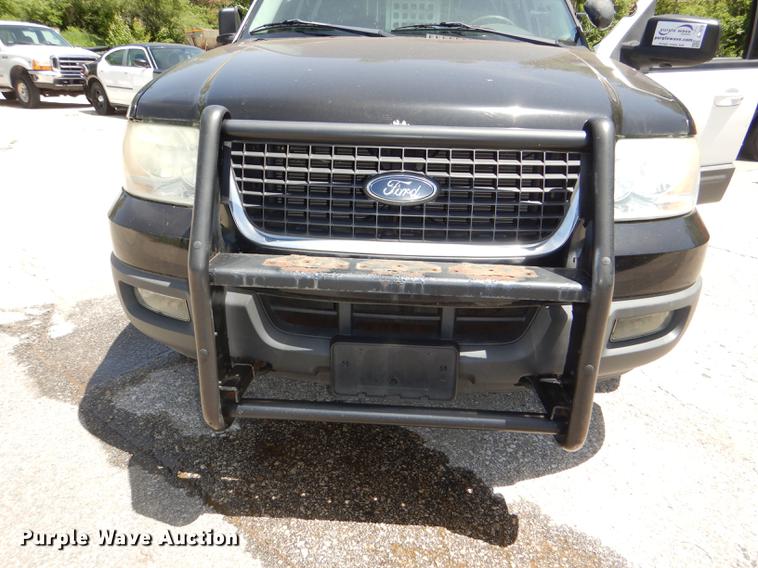 image for item DG1070 2006 Ford Expedition XLT SUV