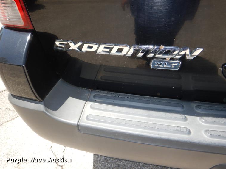 image for item DG1070 2006 Ford Expedition XLT SUV