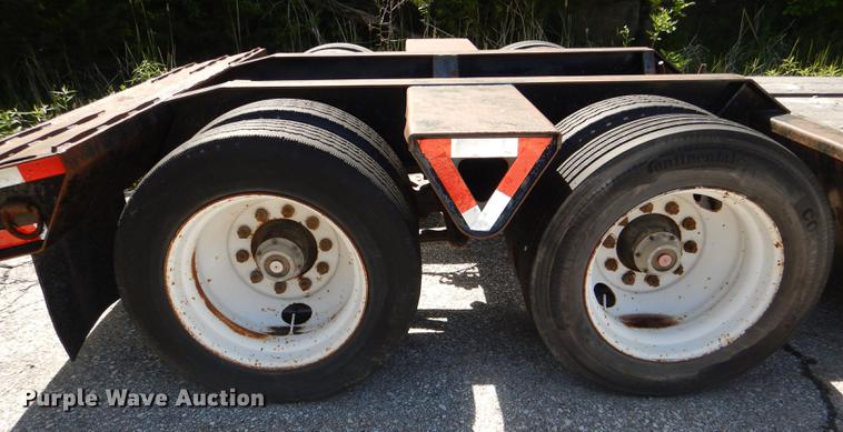 image for item DG1091 1994 Trail King drop deck equipment trailer