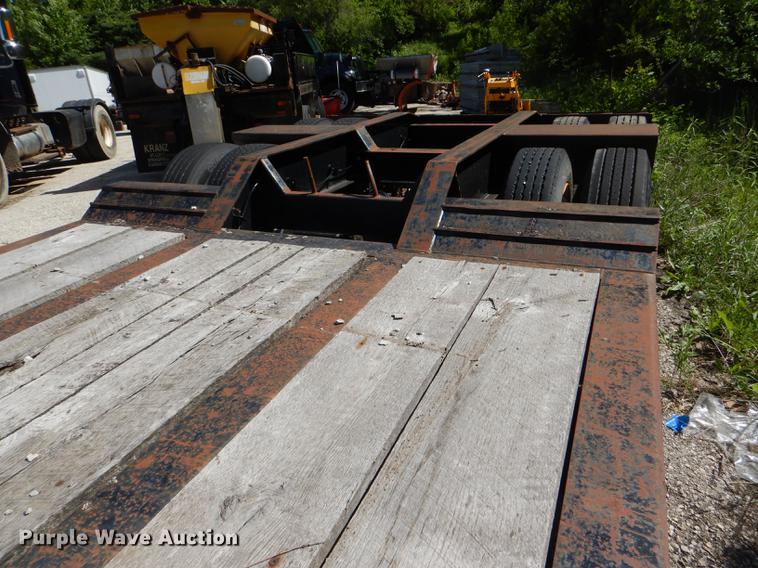 image for item DG1091 1994 Trail King drop deck equipment trailer