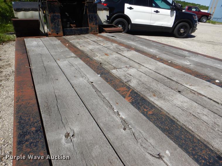 image for item DG1091 1994 Trail King drop deck equipment trailer