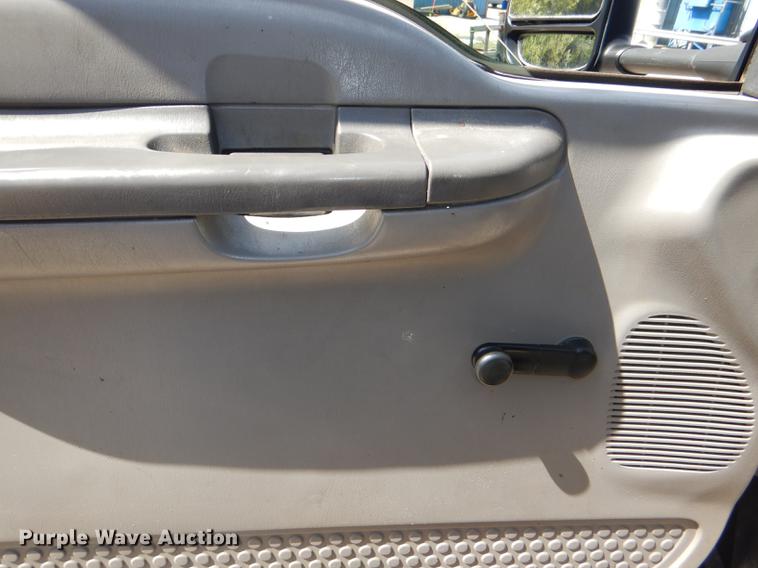 image for item DG1092 2000 Ford F450 Super Duty XL dump truck